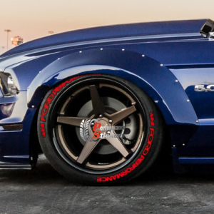 Ford Performance + Flag Full Red, Set for 4 Tires (1267)