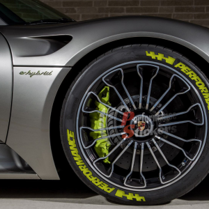Performance + Flag Full Yellow, Set for 4 Tires (1678)