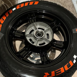 Spyder Can-Am White Detail + Logo Orange , Set for 3 Tires (970)