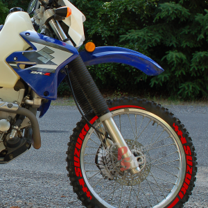 Suzuki + Stripes + Flag Full Red, Set For 2 Tires Both Sides Left And Right (1743)